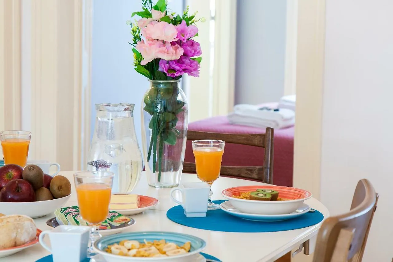 Bairro Alto 3 Bedroom Patio Flat! Lisboa شقة