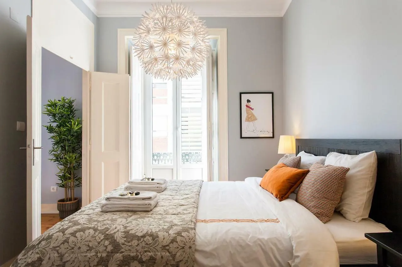 Bairro Alto 3 Bedroom Patio Flat! Lisboa شقة